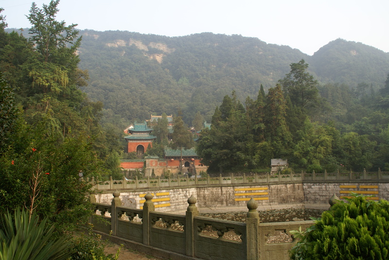 Image: /media/?path=/trips/2007-08-13 China/2007-08-20_Wudang/20070820-072030-0-Jon.jpg